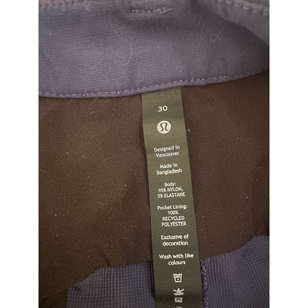 Lululemon Mens Commission Shorts Navy Blue Size 30 Chino Golf Athletic 9 Inch